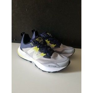 New Balance Women's Dynasoft Nitrel V4 Trail Running shoe 7.5